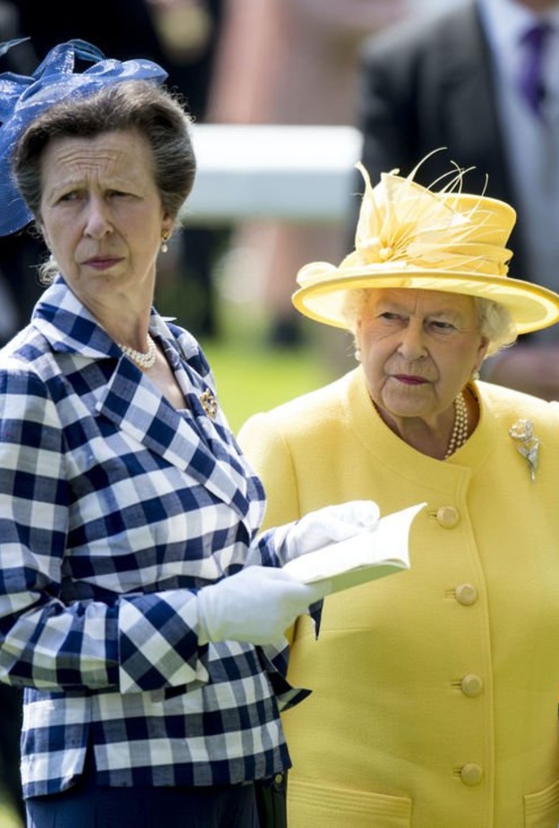 ملكة بريطانيا أصبحت أكثر اعتمادا على الأميرة آن لهذا السبب