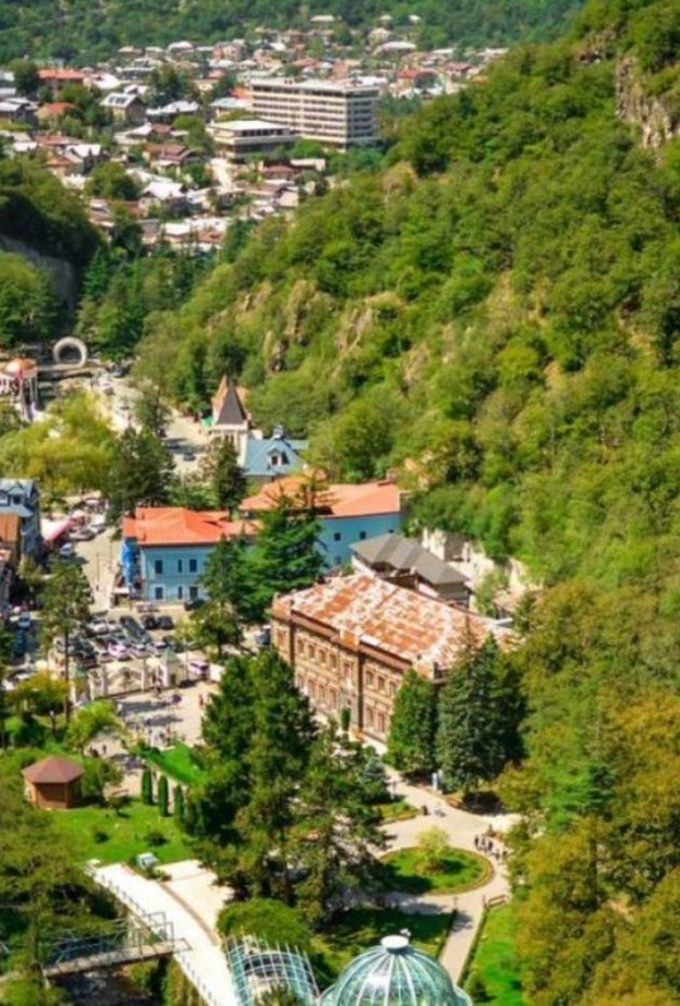  السياحة في بورجومي قلعة البترا Petra Fortress