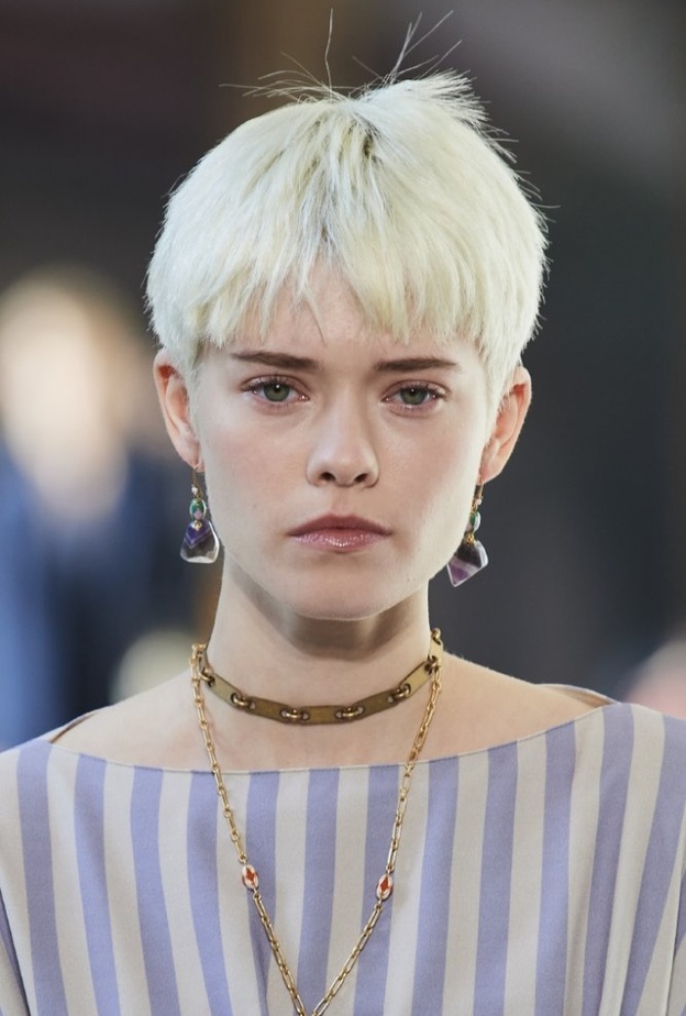 تسريحات شعر جريئة وذكورية من Ports 1961