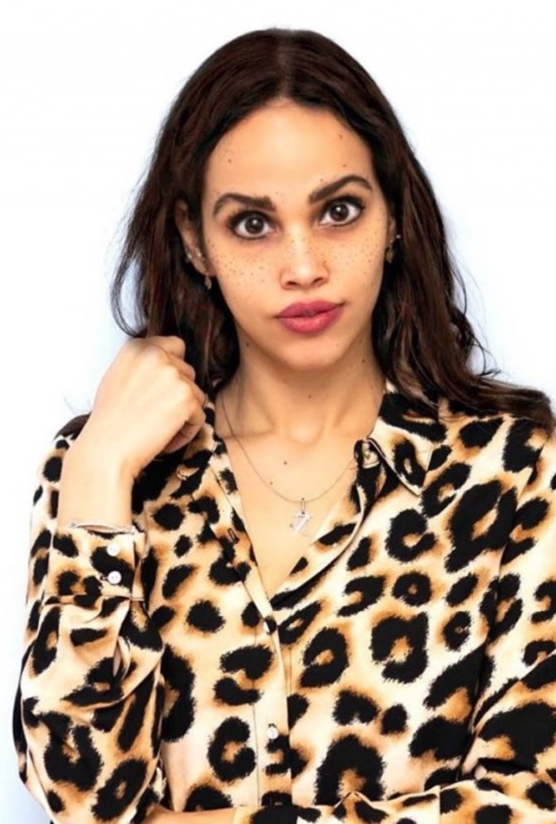  نور ابنة عمرو دياب