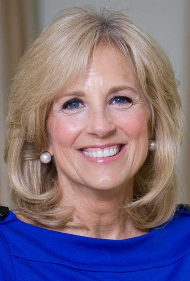 إطلالات جيل مفعمة بالرقي والأناقة