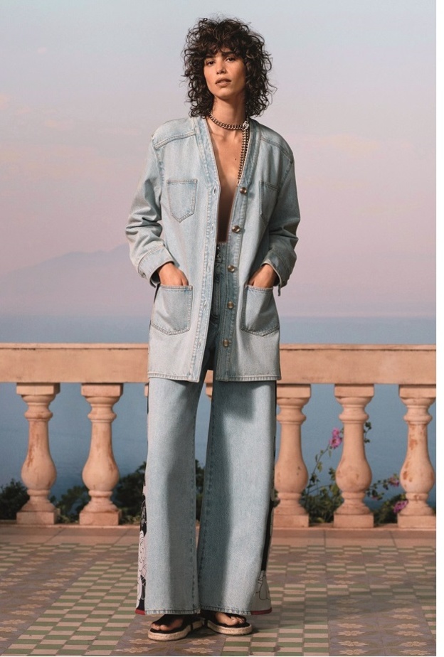 أسلوب أنيق وأنثوي بالدنيم من Chanel