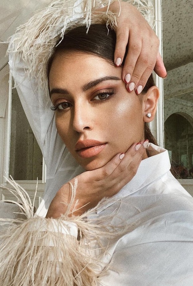 مكياج ترابي بأسلوب لما العقيل