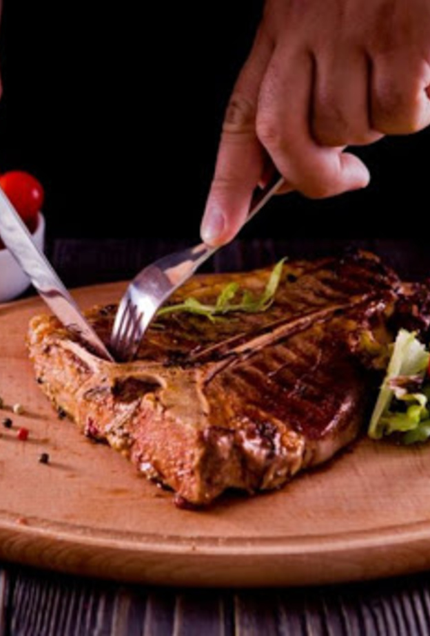 تأثير الافراط في تناول اللحوم عند التقدم بالسن