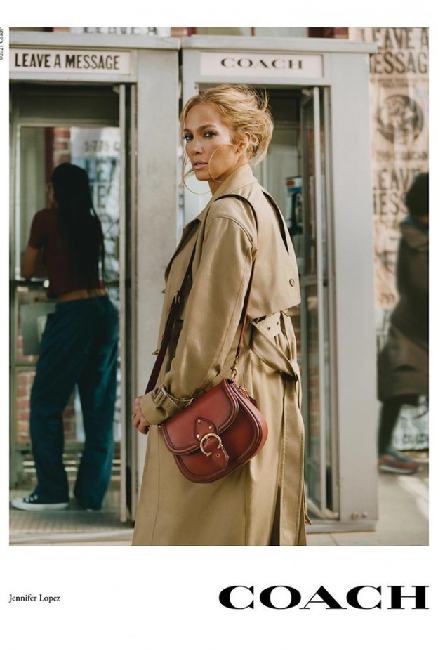 الحملة الاعلانية الخاصة بدار ديور