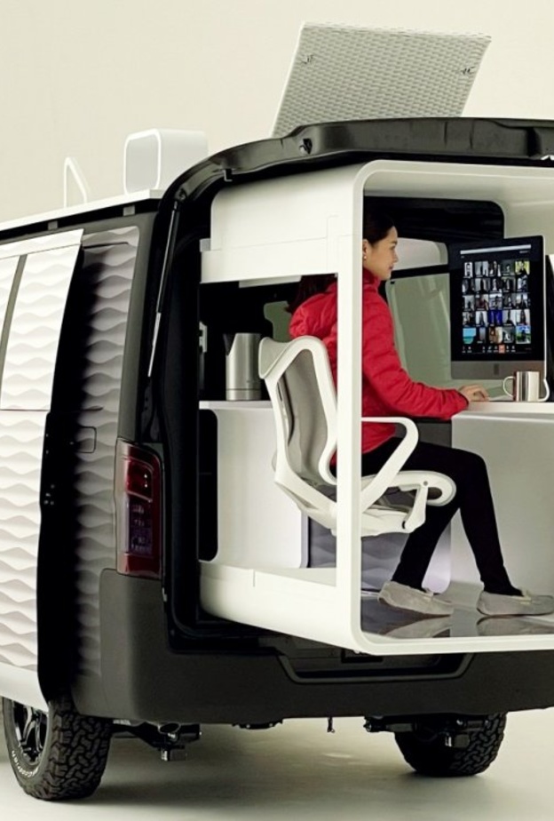 NV350 شاحنة مزودة بمكتب مدمج قابل للطي