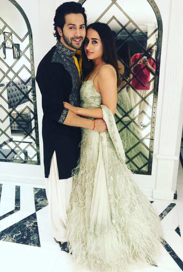 فارون داوان يتزوج من حب عمره