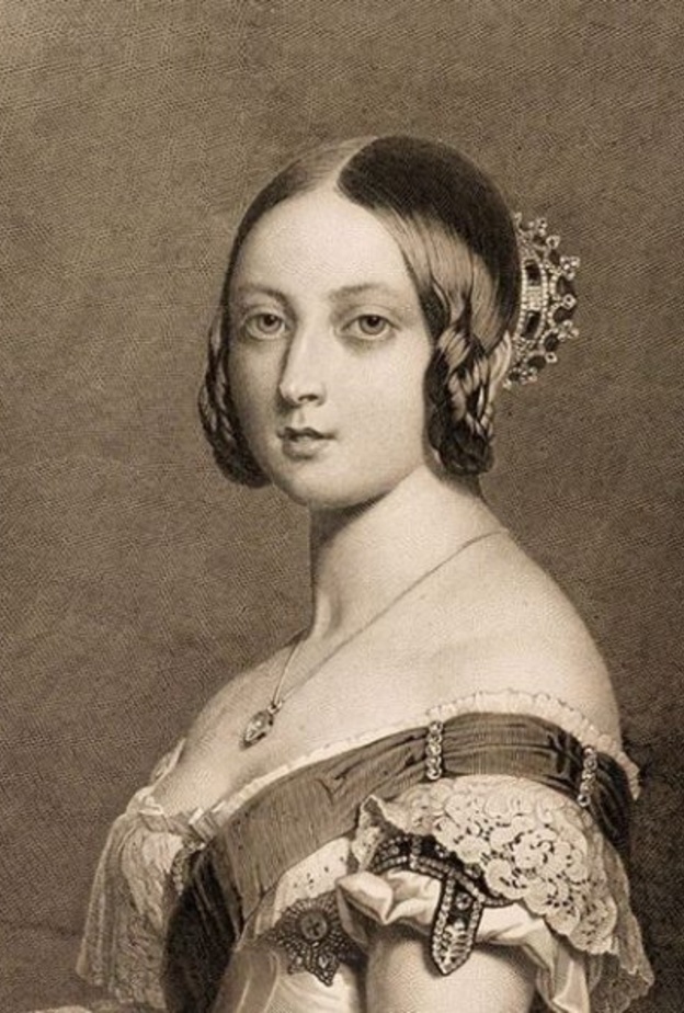 بمناسبة 120 عاما على رحيلها.. تعرفوا على صندوق مجوهرات الملكة فيكتوريا ‏الشاهد على قصة حبها