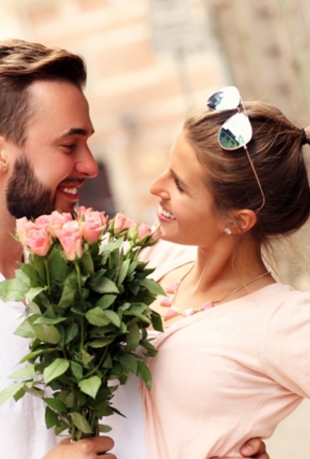 دلالات وقوع الرجل الشرقي في الحب