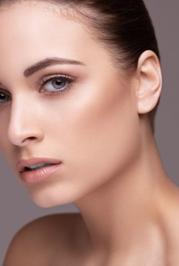 نتائج عملية نحت الذقن ملحوظة وفورية