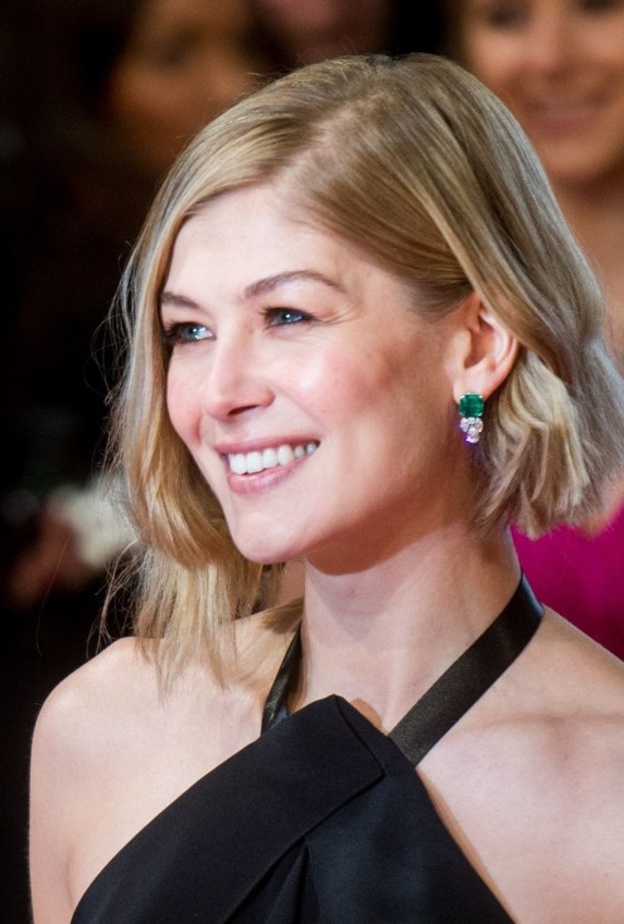  الشعر القصير الويفي على طريقة روزاموند