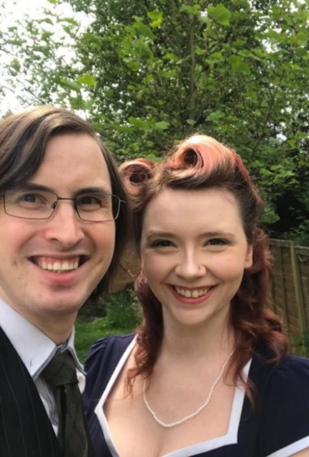  فيروس كورونا يطارد بيث وخطيبها