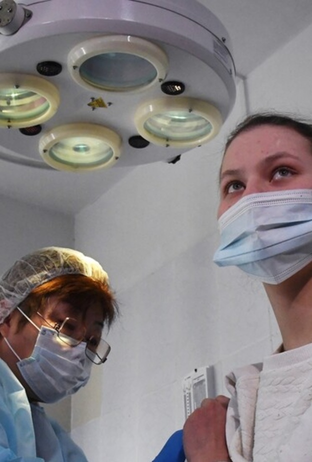 احتمالية واردة لإقرار تطعيم كورونا بشكل سنوي