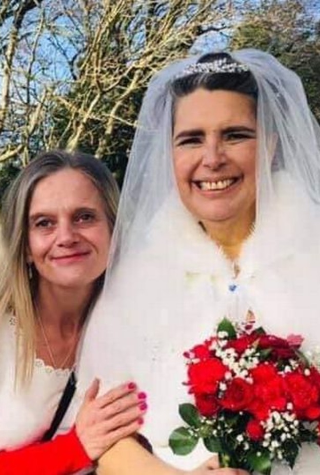 عروس تحتضر بالسرطان تحقق حلمها بالزواج