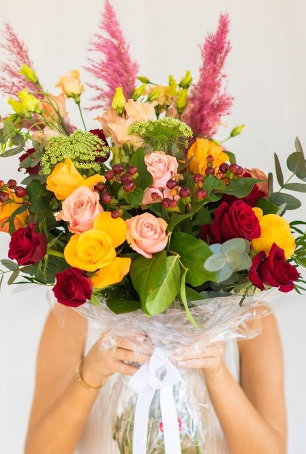 من الباقات المميزة التي يقدمها المتجر 