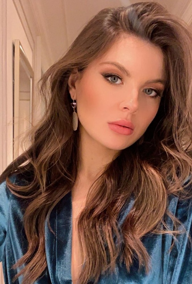 خطوات عمل مكياج ناعم للنهار بأسلوب مايا رعيدي