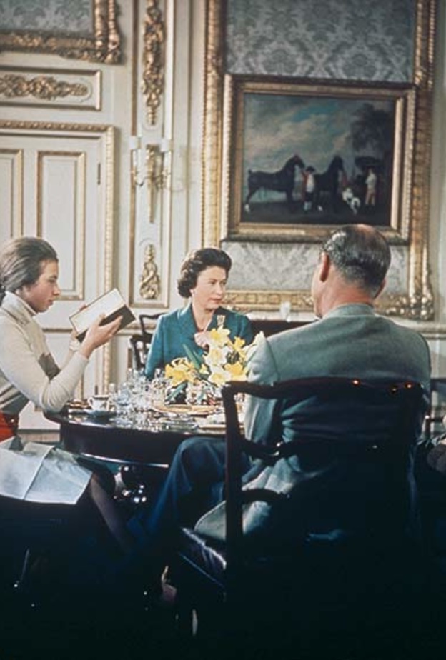 فيلم وثائقي وصف بأنه أكبر تهديد للعائلة المالكة