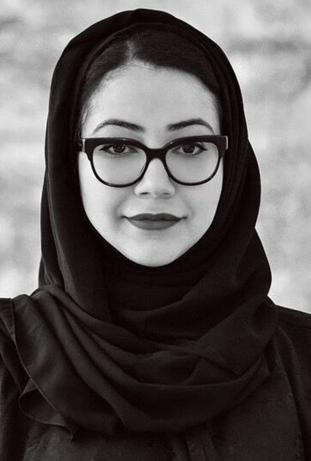 الفنانة الإماراتية آلاء إدريس.. موهبة فنية مبدعة وأعمال بمذاق فني رفيع