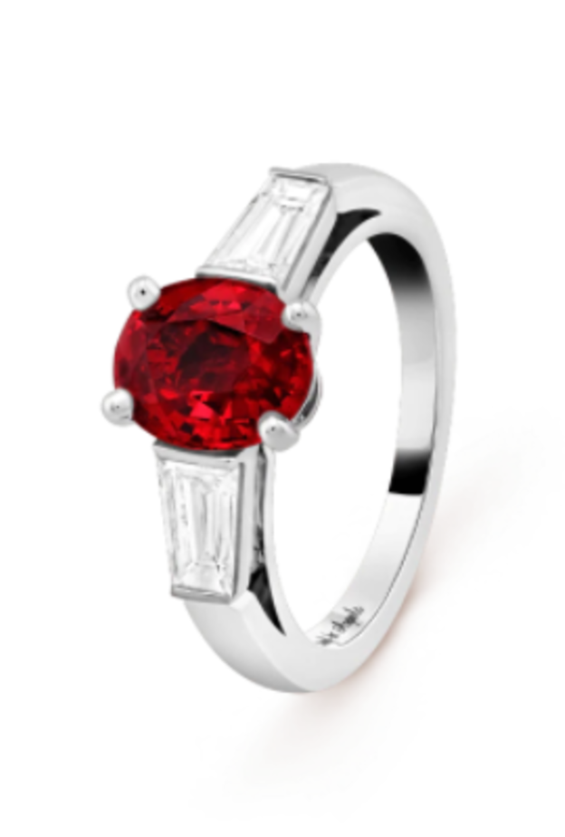  خاتم من فان كليف اند آربلز Van Cleef & Arpels