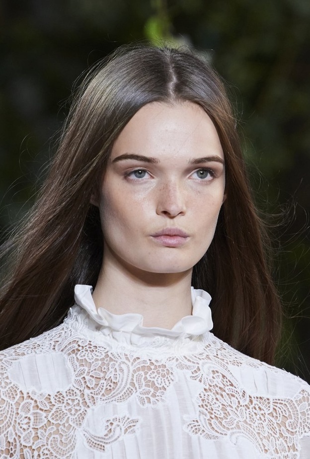 نصائح ومستحضرات جمال للعناية بالشعر وصحته في شتاء 2021