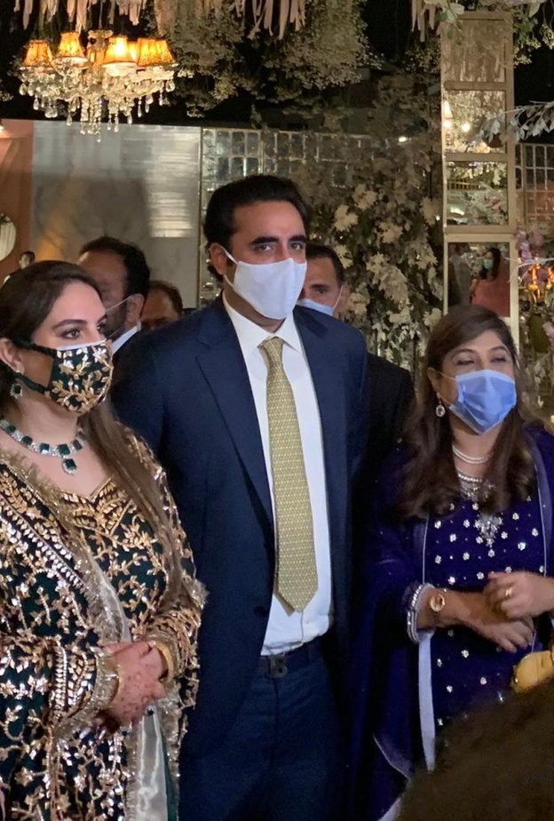  أناقة بختاوار بوتو في حفل استقبال زفافها