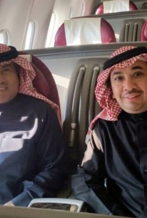 صالح الشادي حظي بشرف لقاء خادم الحرمين الشريفين الملك سلمان بن عبدالعزيز حفظه الله - المصدر صفحة الشاعر