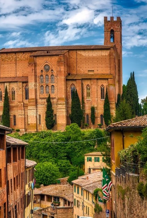  سيينا من أجمل وجهات السياحة في توسكانا بواسطة pixabay