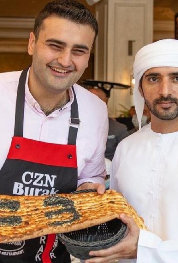 ولي عهد دبي يزور مطعم بوراك