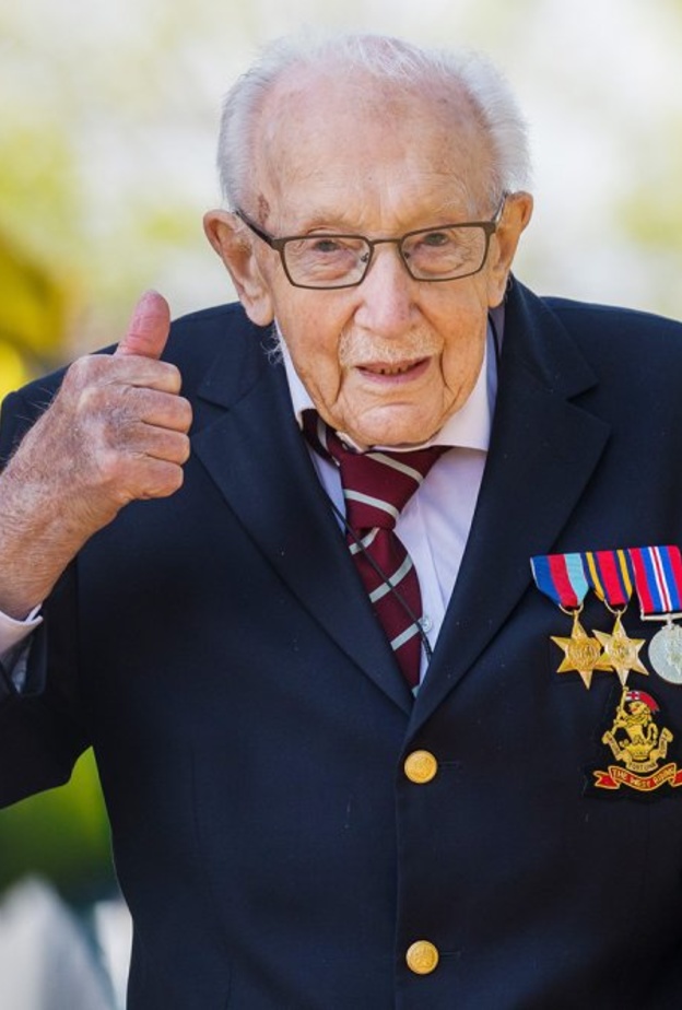  توم مور استحوذ على اهتمام الناس