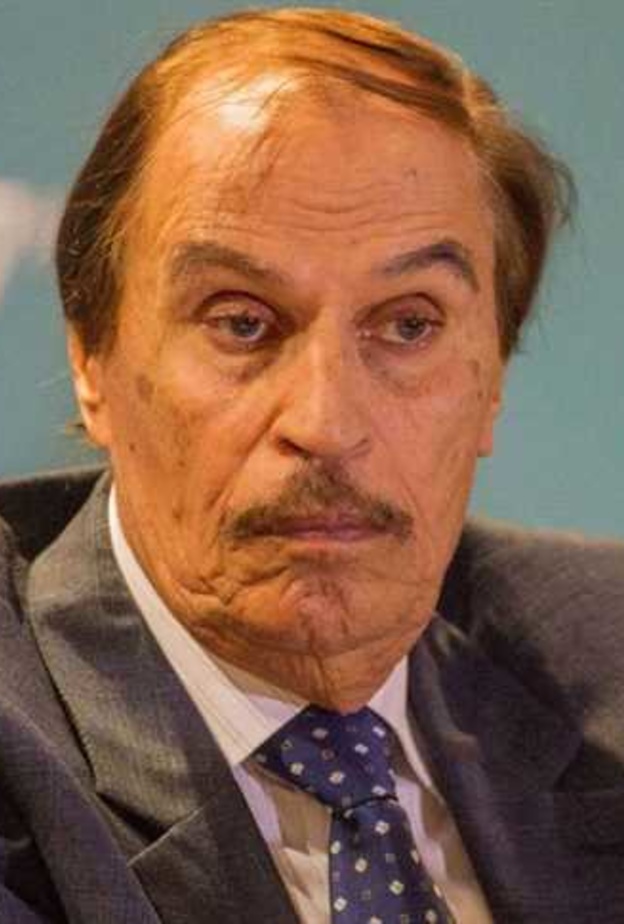 عزت العلايلي