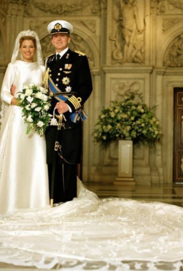 كيف تشابه فستان زفاف ميغان ماركل مع فستان الملكة ماكسيما؟ 