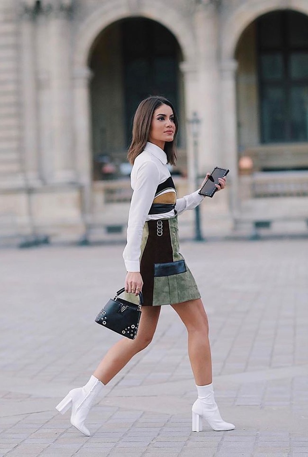 اختاري البوت الابيض مع التنسيقات الشبابية العصرية