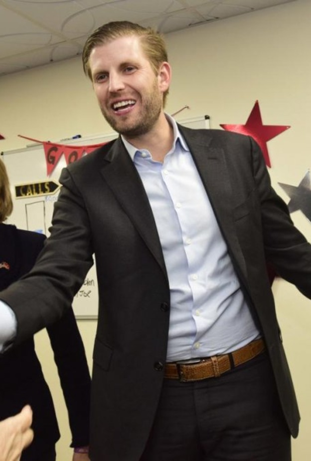  إريك ترامب يتولى عقد مراسم زفاف في ليك بلاسيد