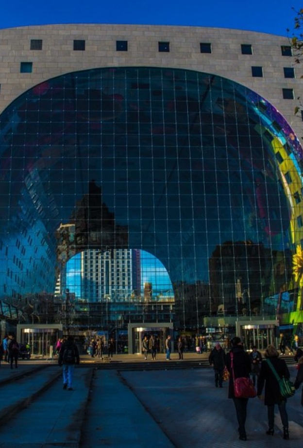 روتردام متألقة بأجمل أماكن سياحية بواسطة vzoest0