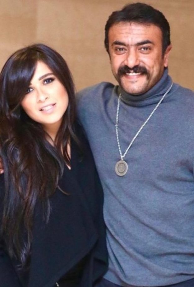 ياسمين عبد العزيز واحمد العوضي