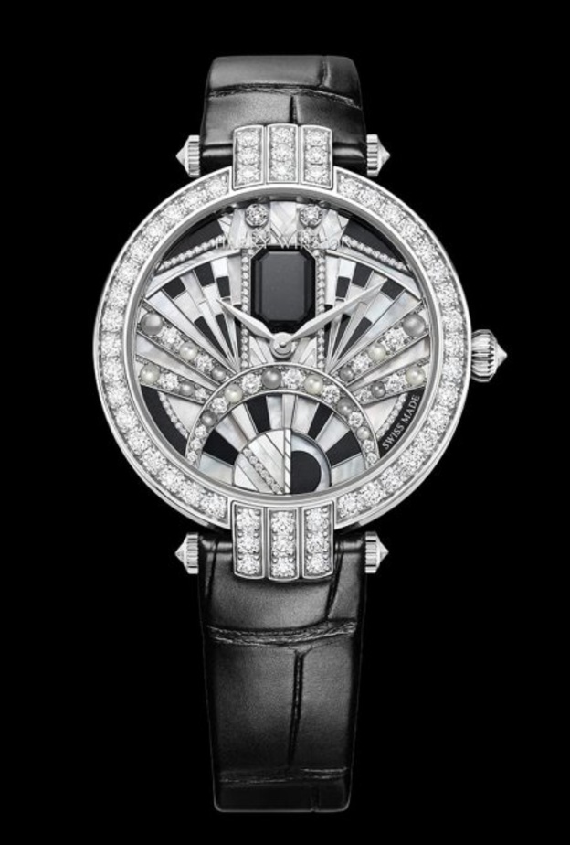 ساعة من هاري وينستون Harry Winston