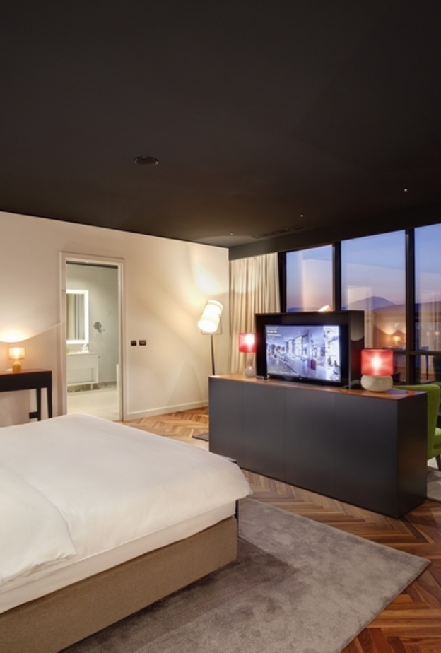 ستوري إسم جديد ملهم من عالم للضيافة