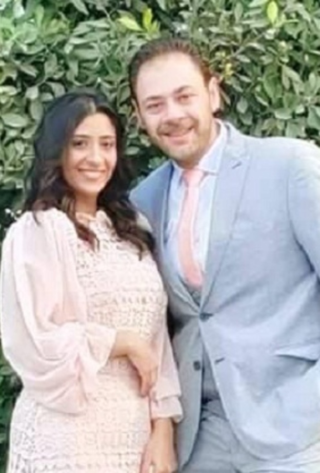 محمد علي رزق وخطيبته