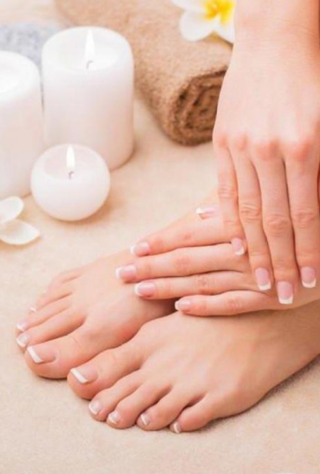 تفتيح اليدين والقدمين يجعل بشرتك أكثر نقاوة