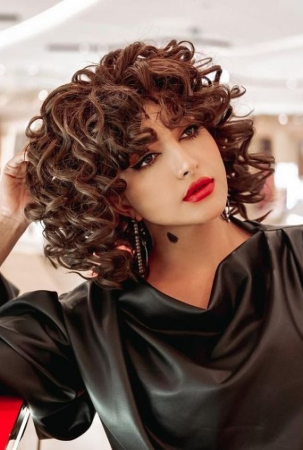 قصة شعر بثينة الرئيسي