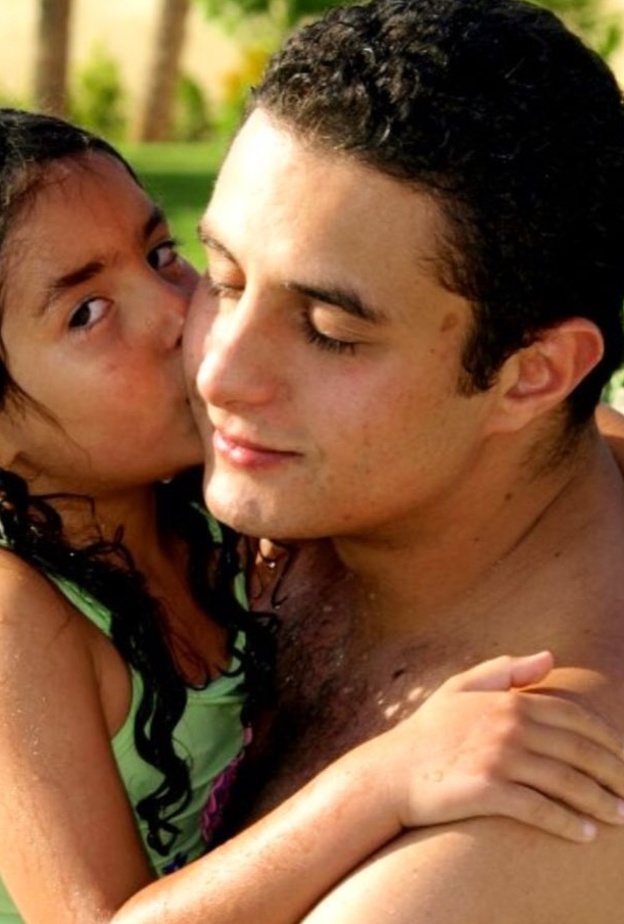 احمد الفيشاوي وابنته