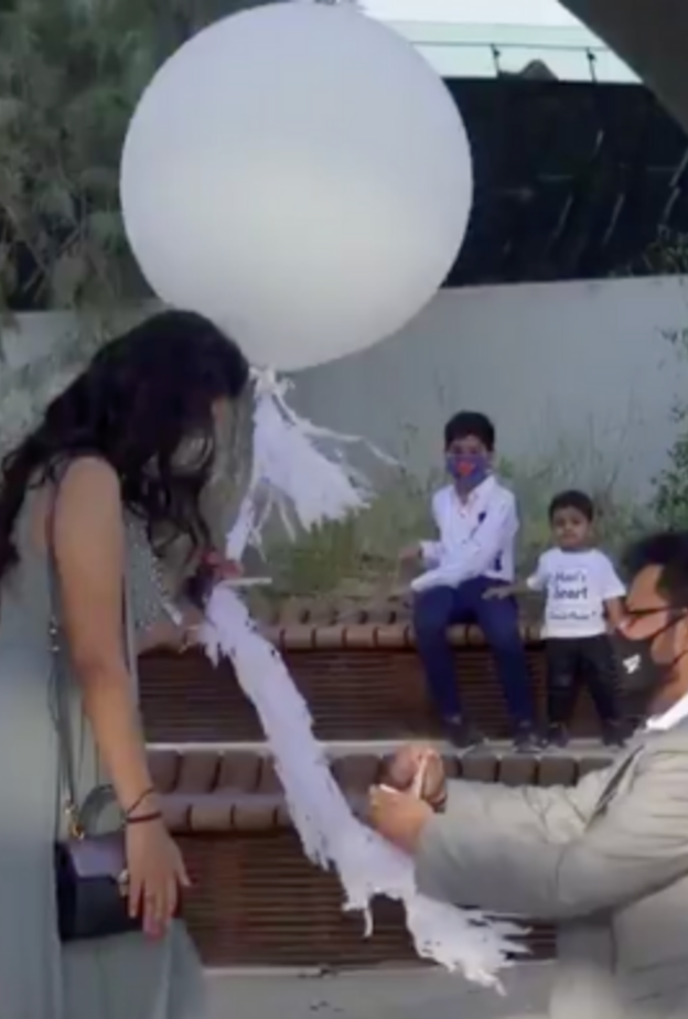 بالفيديو طلب زواج في موقع معرض إكسبو دبي