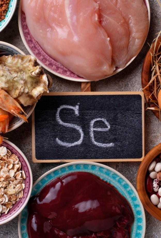 كيف يتسبب نقص عنصر السيلينوم في مشاكل كبيرة للجسم وما هي مصادره