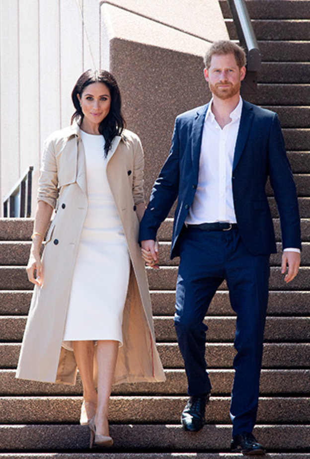 ملكة بريطانيا تسحب رعاية الجمعيات الخيرية من هاري وميغان