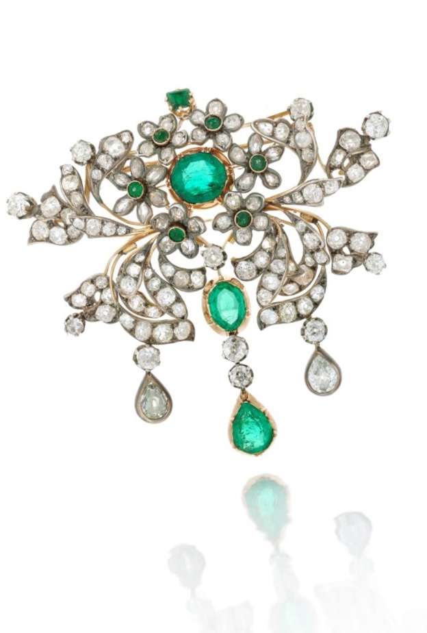  بروش أنتيك من الماس والزمرد