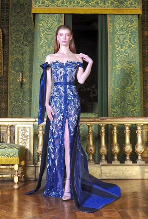  فساتين خطوبة باللون النيلي من زياد نكد