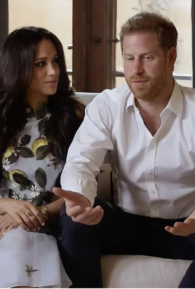 خطفت الأنظار فستان Citrus Primavera الأنيق من دار Oscar de la Renta