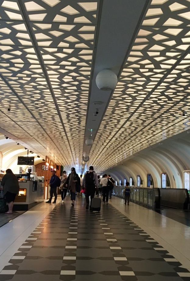 "القائمة الخضراء" المحدثة للمسافرين القادمين إلى أبوظبي