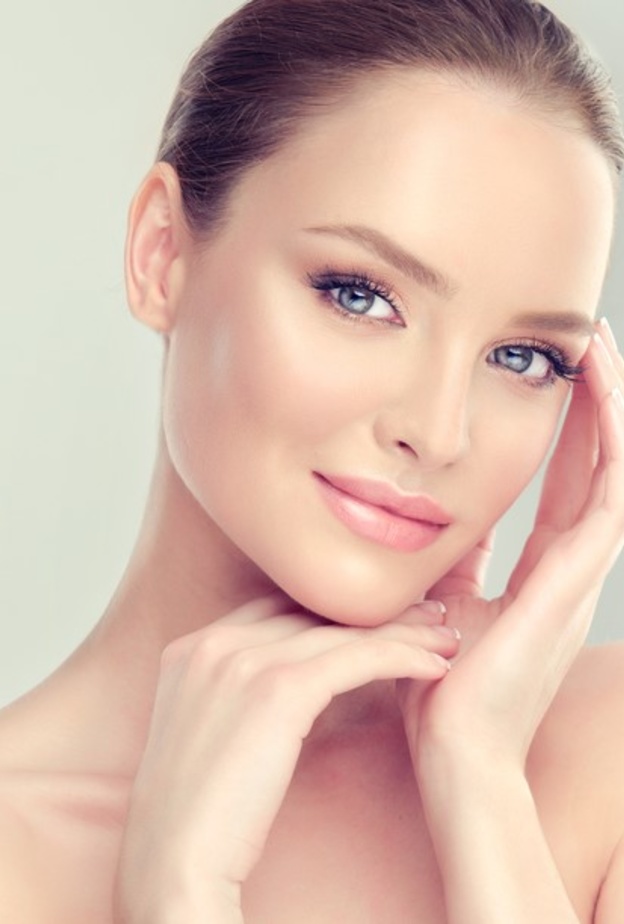 ماسك اللبن البودرة والعسل لتنظيف البشرة وتفتيحها