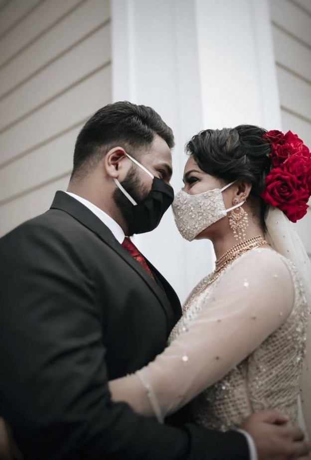  أفضل أقنعة زفاف للعرائس والعرسان وضيوف حفل الزفاف